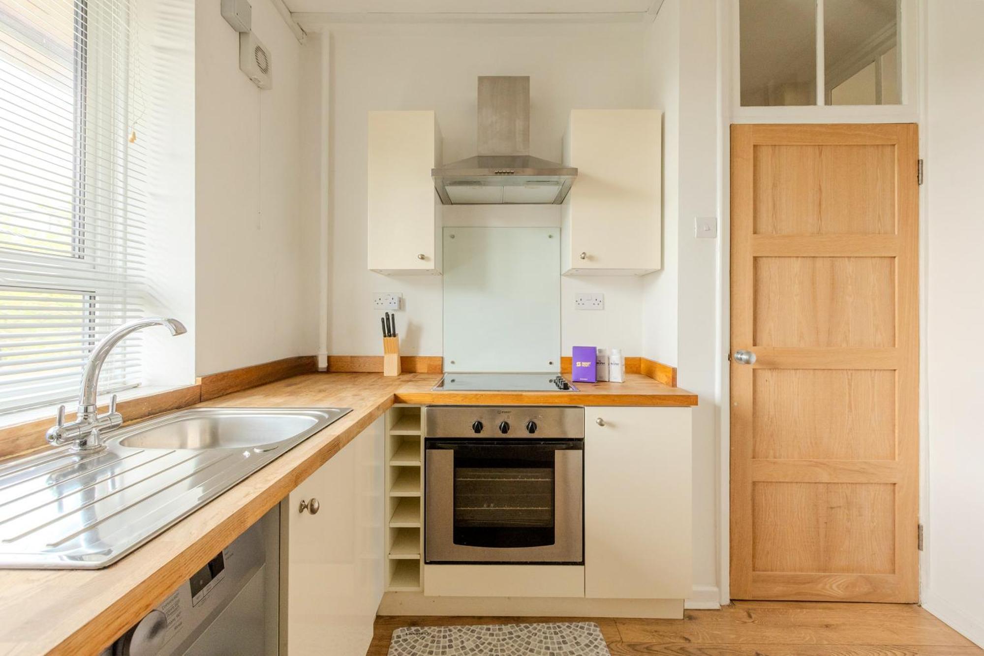 Bright Modern 1 Bedroom Flat, 5 Min To Vauxhall St ลอนดอน ภายนอก รูปภาพ